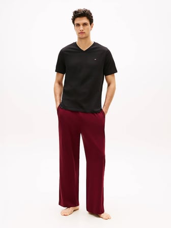TOMMY HILFIGER Erkek Marka Logolu Günlük Kullanıma Uygun Siyah T-Shirt UM0UM03865 0XK