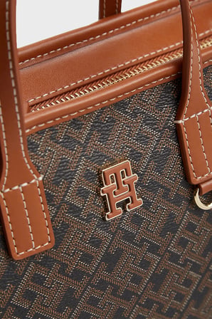 Tommy Hilfiger Logolu Çıkarılabilir Askılı Çanta Kadın ÇANTA AW0AW18848 0GJ SİYAH