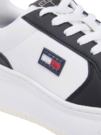 TOMMY HILFIGER Kadın Marka Logolu Günlük Kullanıma Uygun Beyaz Sneaker EN0EN02981 0K9