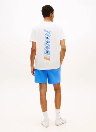 Tommy Jeans Ekru Erkek Regular Fit Baskılı T-Shirt DM0DM22547YBL Ekru T-Shirt