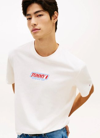 Tommy Jeans Beyaz Erkek Regular Fit Baskılı T-Shirt DM0DM22546YBH Beyaz T-Shirt