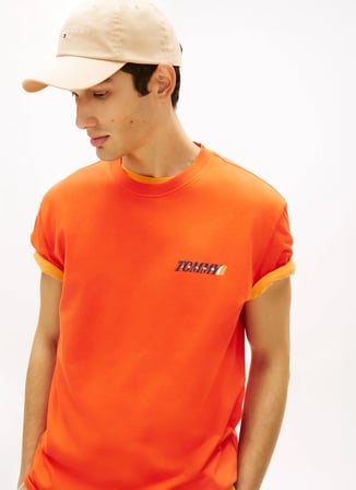 Tommy Jeans Kırmızı Erkek Regular Fit Baskılı T-Shirt DM0DM22547XM2 Kırmızı T-Shirt