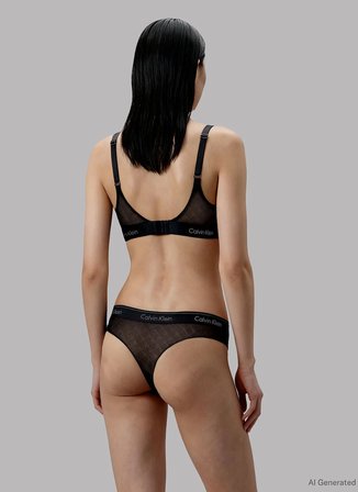 Calvin Klein Siyah Kadın Dantel Bikini Külot THONG LV00QF8873UB1