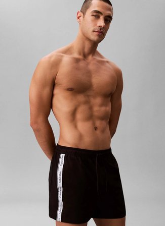 Calvin Klein Siyah Erkek Şort Mayo LV00N61039UB1