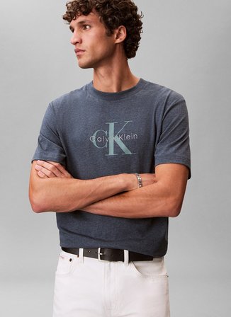 Calvin Klein Jeans Lacivert Erkek Standart Baskılı T-Shirt LV04RB862GR9F Lacivert T-Shirt