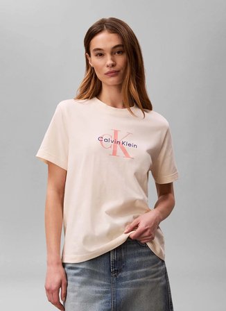 Calvin Klein Jeans Yuvarlak Yaka Krem Kadın T-Shirt HERO SS CLASSIC MONOLOGO CNECK T