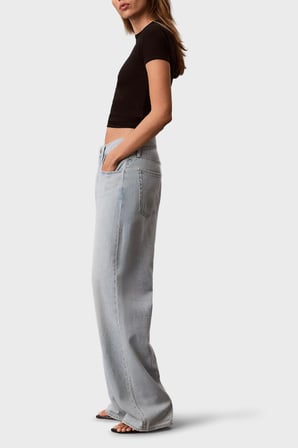 Calvin Klein Pamuklu Logolu Slim Fit Bisiklet Yaka T Shirt LV047G816GUB1 Bayan T SHİRT LV047G816G UB1 SİYAH