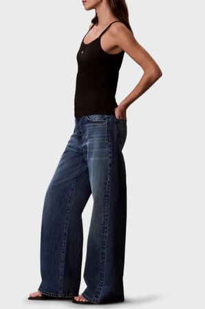 Calvin Klein Pamuklu Regular Fit Logolu Kare Yaka İp Askılı Top LV047G208GUB1 Bayan TOP LV047G208G UB1 SİYAH