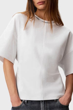 Calvin Klein Logolu Oversize Yuvarlak Yaka T Shirt LV047G235GYAF Kadın T SHİRT LV047G235G YAF BEYAZ