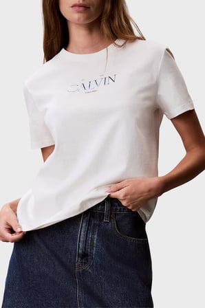 Calvin Klein % 100 Pamuk Slim Fit Bisiklet Yaka T Shirt LV047G806GYAS Bayan T SHİRT LV047G806G YAS KREM