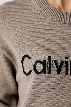 Calvin Klein Logolu % 100 Pamuk Bisiklet Yaka Örme Kazak LV044G313GTS7 Bayan KAZAK LV044G313G TS7 KAHVE