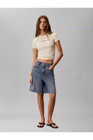 Kadın Slim Fit Yuvarlak Yakalı Logo Detaylı Kısa Kollu Bej T-Shirt