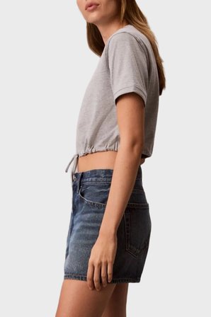 Calvin Klein Pamuklu Regular Fit Logolu Bisiklet Yaka T Shirt LV047G288GP79 Bayan T SHİRT LV047G288G P79 GRİ