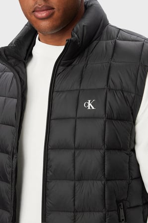 Calvin Klein Su İtici Kapitoneli Dik Yaka Hafif Şişme Yelek LV04RG507GUB1 Erkek YELEK LV04RG507G UB1 SİYAH
