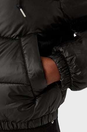 Calvin Klein Kapitoneli Regular Fit Kapüşon Yaka Mont LV047G507GUB1 Bayan MONT LV047G507G UB1 SİYAH