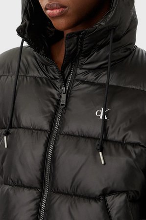 Calvin Klein Kapitoneli Regular Fit Kapüşon Yaka Mont LV047G507GUB1 Bayan MONT LV047G507G UB1 SİYAH