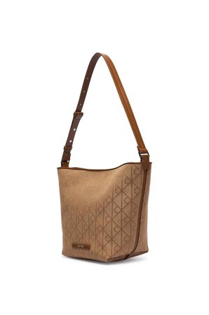 Calvin Klein Kadın Çanta-LV04F3535G