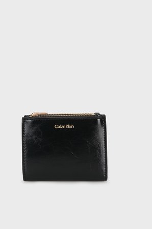Calvin Klein Logolu Fermuarlı Kartlık Bayan KARTLIK LV04F1166G UB1 SİYAH