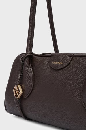 Calvin Klein Logolu Omuz Askılı Çanta LV04F3743GBAL Bayan ÇANTA LV04F3743G BAL KAHVE