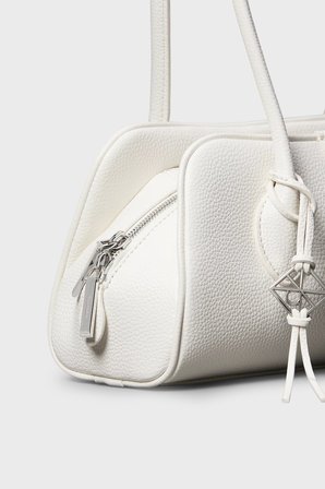 Calvin Klein Logolu Omuz Askılı Çanta LV04F3743G4LX Bayan ÇANTA LV04F3743G 4LX BEYAZ