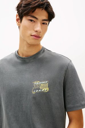 Tommy Jeans Erkek Tişört-DM0DM22554
