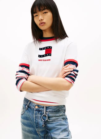 Tommy Jeans Ekru Kadın T-Shirt TJW REG NOVELTY RINGER EXT