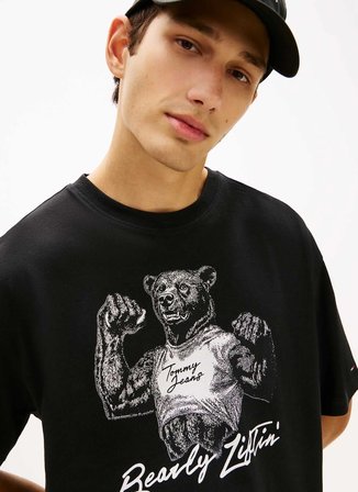 Tommy Jeans Siyah Erkek Regular Fit Baskılı T-Shirt DM0DM22543BDS Siyah T-Shirt