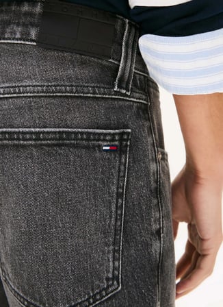 Tommy Jeans Siyah Erkek Denim Şort DM0DM229761BZ Siyah Denim Şort