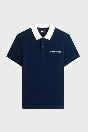 Tommy Jeans Logolu Pamuklu Standart Fit Düğmeli Polo Yaka T Shirt Erkek POLO YAKA T SHİRT DM0DM23036 C1G LACİVERT