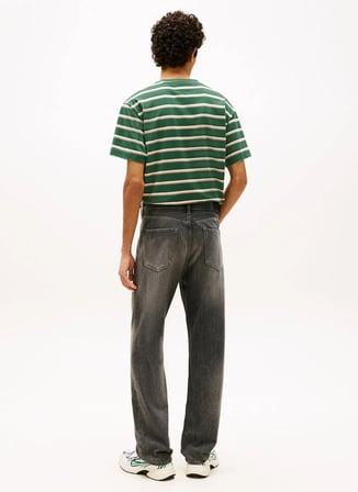 Tommy Jeans Siyah Erkek Regular Fit Yıkamalı Denim Pantolon DM0DM229991BZ Siyah Denim Pantolon