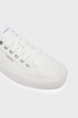 Calvin Klein Deri Logolu Sneaker Ayakkabı HW0HW030770K4 Bayan AYAKKABI HW0HW03077 0K4 BEYAZ