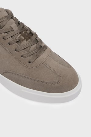 Calvin Klein Süet Logolu Sneaker Ayakkabı HM0HM02201PBO Erkek AYAKKABI HM0HM02201 PBO SÜTLÜ KAHVE