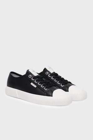 Calvin Klein Deri Logolu Sneaker Ayakkabı HW0HW03077BEH Bayan AYAKKABI HW0HW03077 BEH SİYAH