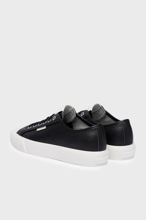 Calvin Klein Deri Logolu Sneaker Ayakkabı HW0HW03077BEH Bayan AYAKKABI HW0HW03077 BEH SİYAH