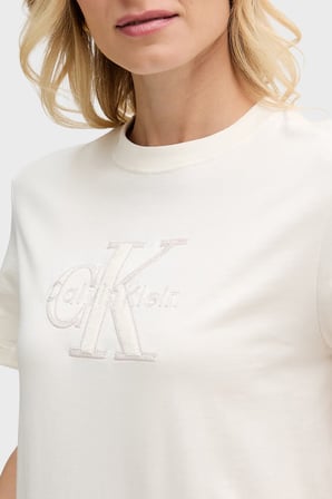 Calvin Klein % 100 Pamuk Regular Fit Logolu T Shirt LV047G829GYAS Bayan T SHİRT LV047G829G YAS KREM