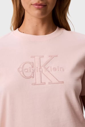 Calvin Klein % 100 Pamuk Regular Fit Logolu T Shirt Bayan T SHİRT LV047G829G VG3 PUDRA