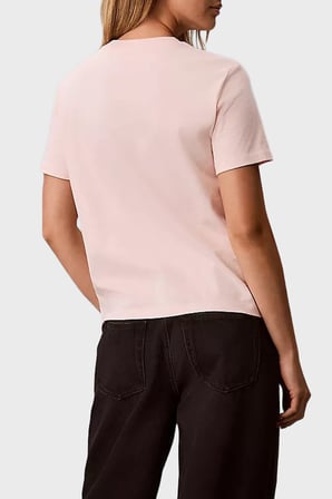 Calvin Klein % 100 Pamuk Regular Fit Logolu T Shirt Bayan T SHİRT LV047G829G VG3 PUDRA