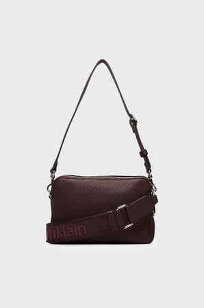 Calvin Klein Logolu Ayarlanabilir Askılı Çanta LV04F3656GBAP Kadın ÇANTA LV04F3656G BAP BORDO