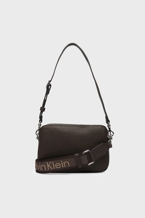 Calvin Klein Logolu Ayarlanabilir Askılı Çanta LV04F3656GBAL Kadın ÇANTA LV04F3656G BAL KAHVE
