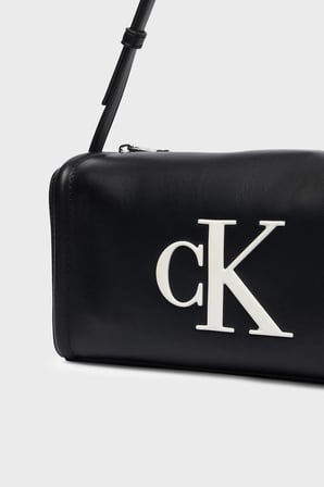Calvin Klein Logolu Ayarlanabilir Omuz Askılı Çanta LV04F3894G3L2 Kadın ÇANTA LV04F3894G 3L2 SİYAH