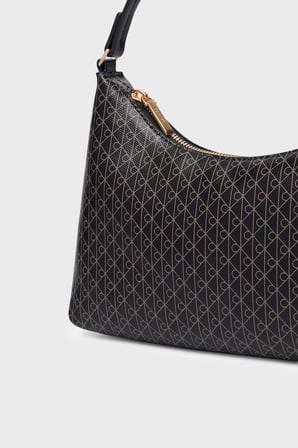 Calvin Klein Logolu Omuz Askılı Çanta LV04F3889G2XA Kadın ÇANTA LV04F3889G 2XA SİYAH