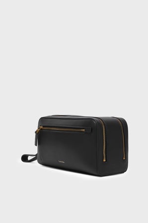 Calvin Klein Bilek Askılı Deri Traş Çantası LV04D1323GUB1 Erkek TRAŞ ÇANTASI LV04D1323G UB1 SİYAH