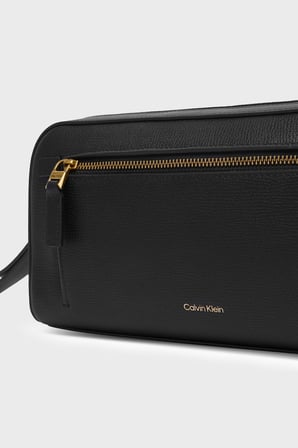 Calvin Klein Bilek Askılı Deri Traş Çantası LV04D1323GUB1 Erkek TRAŞ ÇANTASI LV04D1323G UB1 SİYAH
