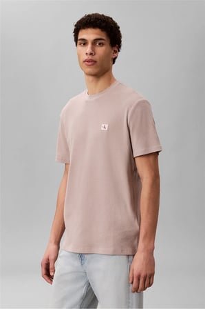 Erkek Normal Kesim Yuvarlak Yakalı Logo Etiketli Kısa Kollu Pembe T-Shirt