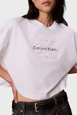 Calvin Klein % 100 Pamuk Boxy Fit Bisiklet Yaka T Shirt LV047H820GYAF Kadın T SHİRT LV047H820G YAF BEYAZ