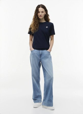 Tommy Hilfiger Lacivert Kadın Bisiklet Yaka Nakışlı T-Shirt WW0WW49941C1G