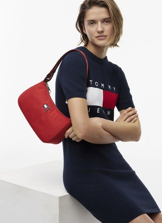 Tommy Hilfiger Kırmızı Kadın Omuz Çantası TJW ESS DAILY SHOULDER BAG