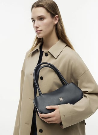 Tommy Hilfiger Lacivert Kadın Omuz Çantası TH LOGOTAPE SHOULDER BAG