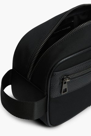 TH REPREVE WASHBAG Erkek Siyah Çanta - AM0AM14514