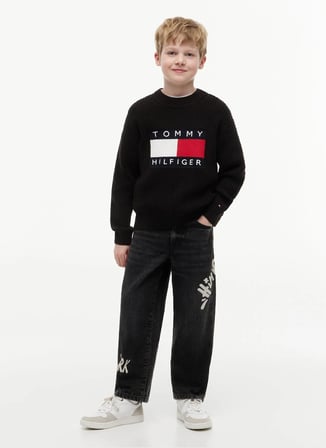 Tommy Hilfiger Siyah Erkek Çocuk Bisiklet Yaka Regular Fit İşlemeli Kazak KB0KB10071-HERITAGE FLAG SWEATER